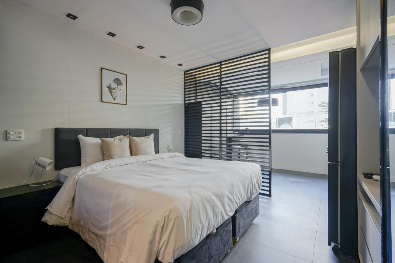 Ap Com Academia E Piscina No Predio, Localizacao Incrivel - Vila Olimpia Apartamento